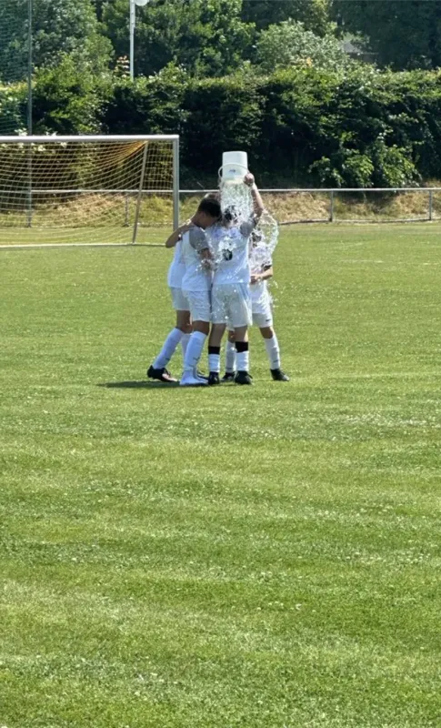 Klassenerhalt 3.0 für unsere schwarz-gelbe Familie