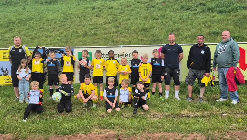 F-Jugend spielt starkes Turnier mit zwei Jahrgängen
