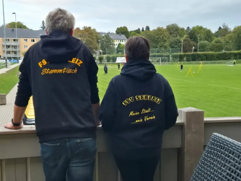 Geflüster vom Fasanengarten: Corina & Karsten Beyer und ihr Wirken am Sportplatz