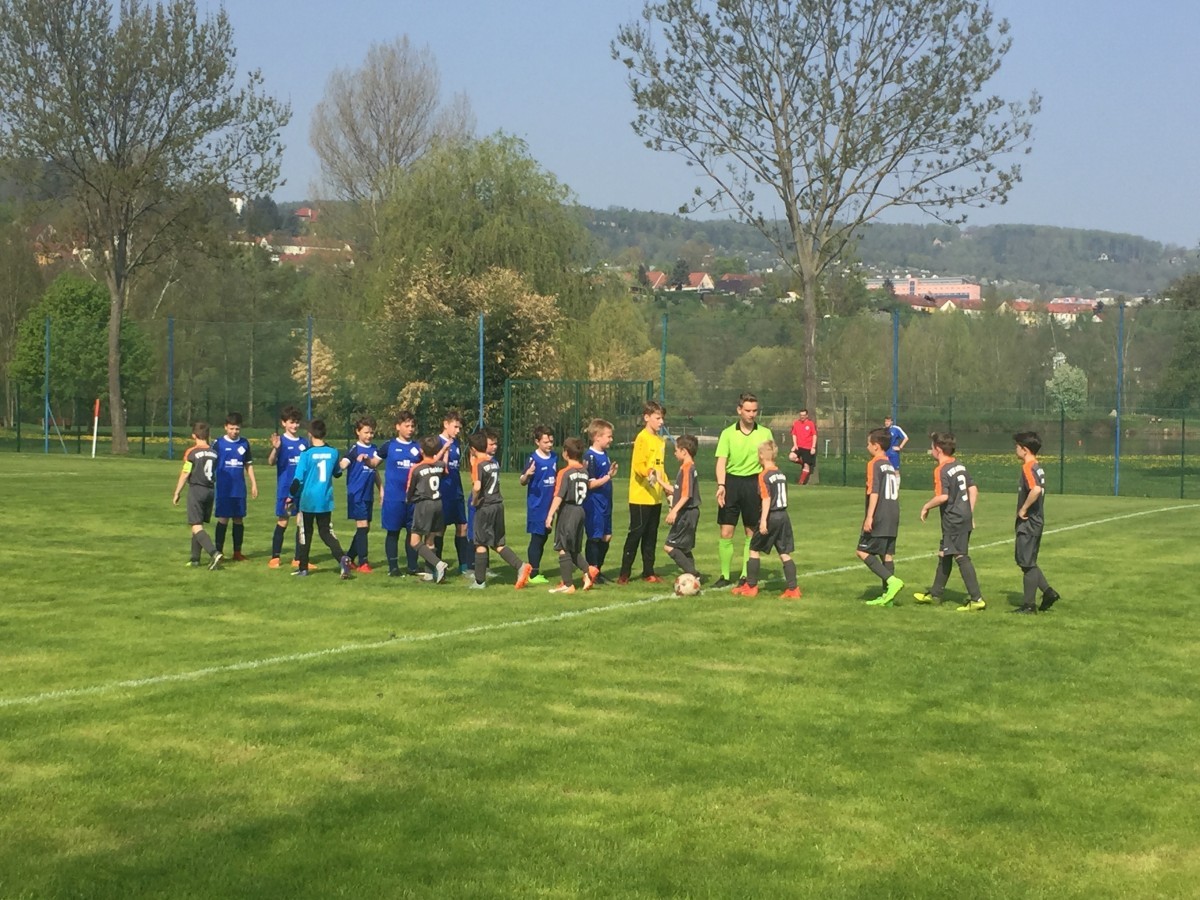 AUSWÄRTSSIEG beim ungeschlagenen Spitzenreiter Schott Jena