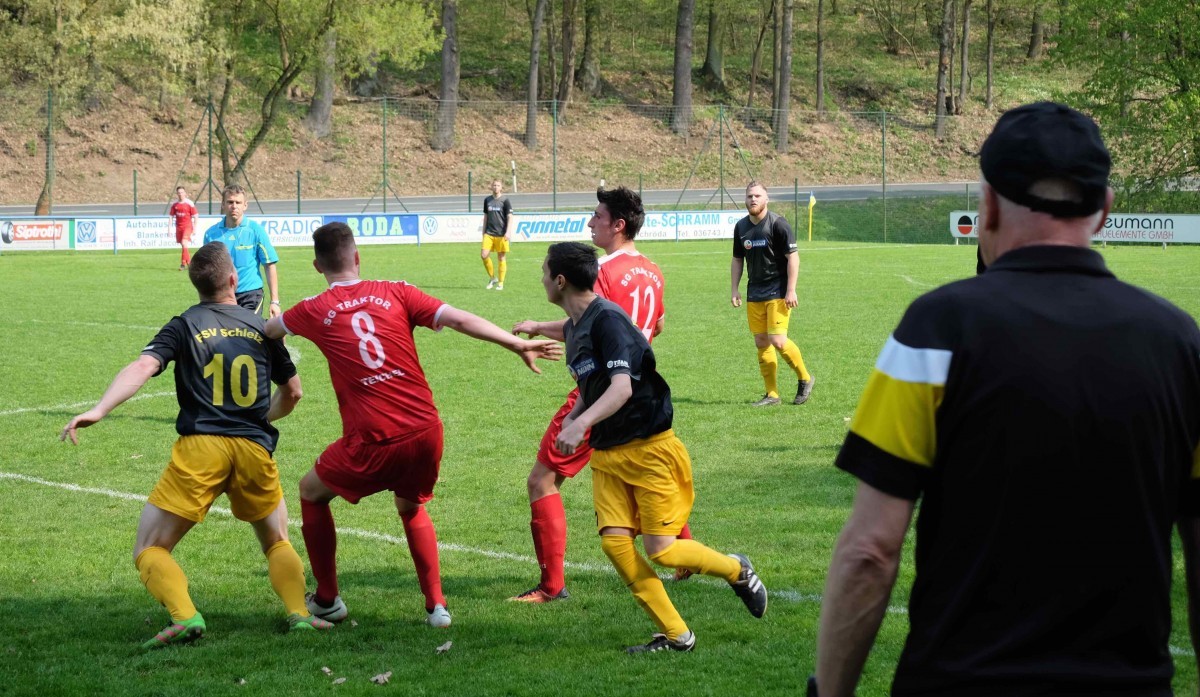 Fotos sind online: Traktor Teichel - FSV Schleiz