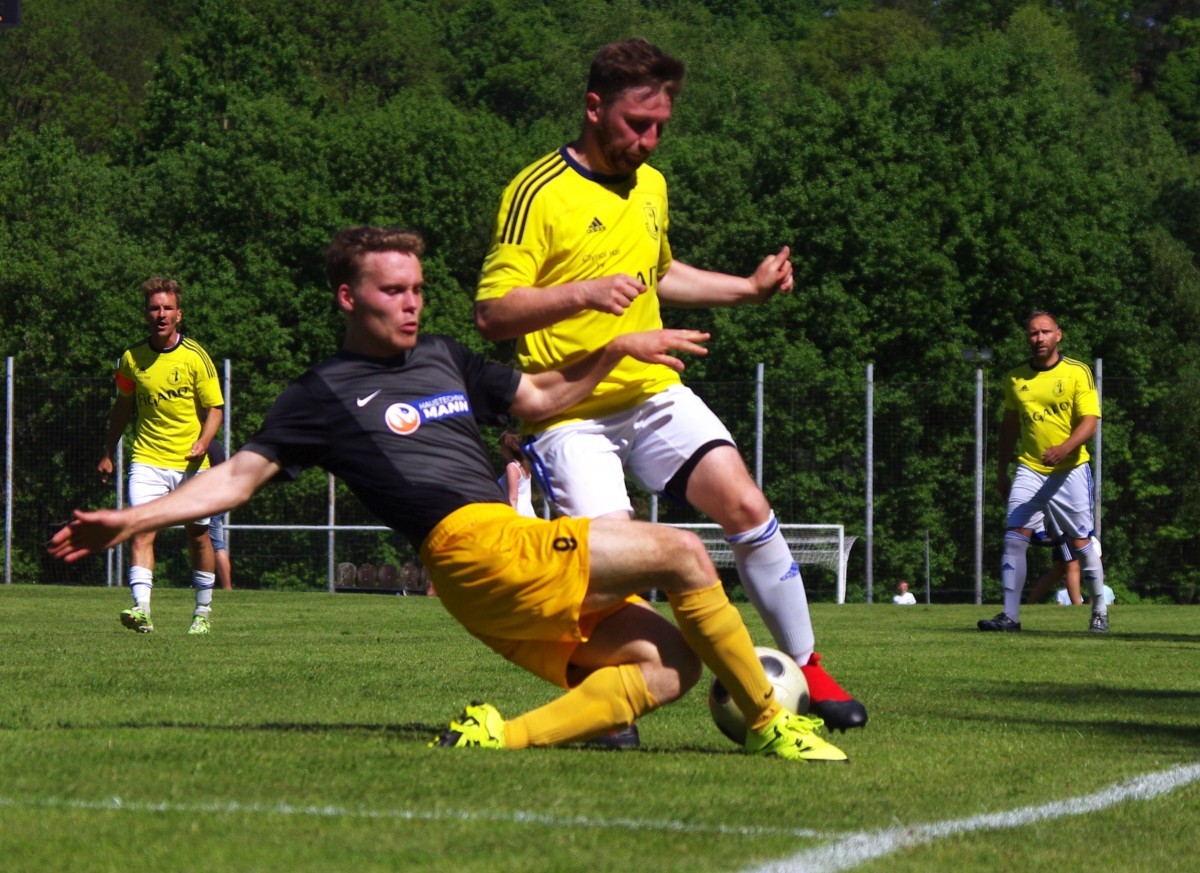 Derby vor Himmelfahrt: FSV Schleiz beim VfR Bad Lobenstein