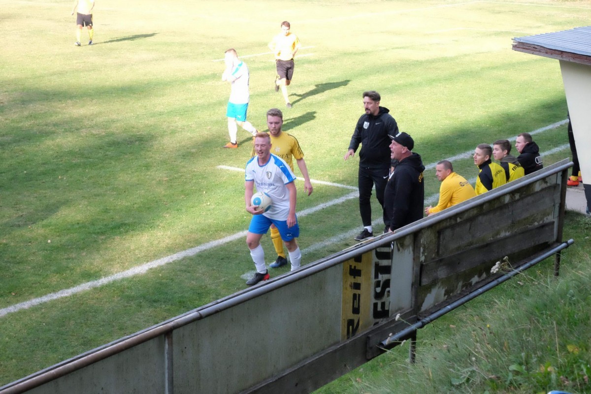 Fotos sind online: FSV Schleiz - BSG Chemie Kahla