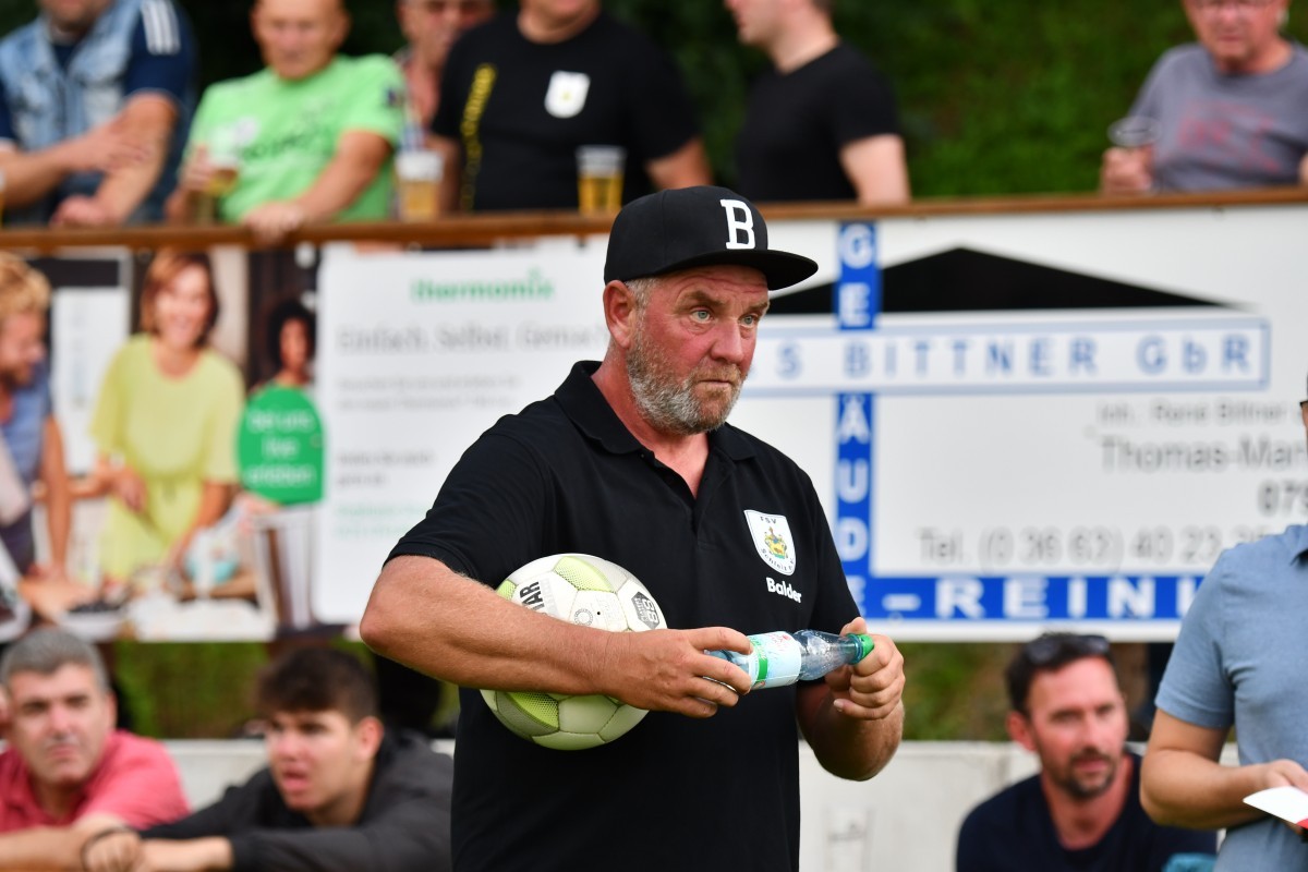 Ehrenamtliches Engagement gewürdigt: TFV ehrt Dirk Ludwig, FSV sagt Danke Balder
