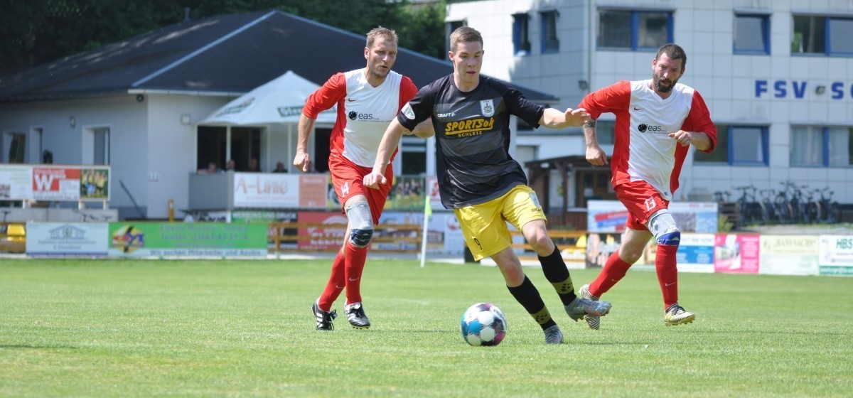 Tabellenführer nach erstem Spieltag: Zweite mit Kantersieg zum Ligastart