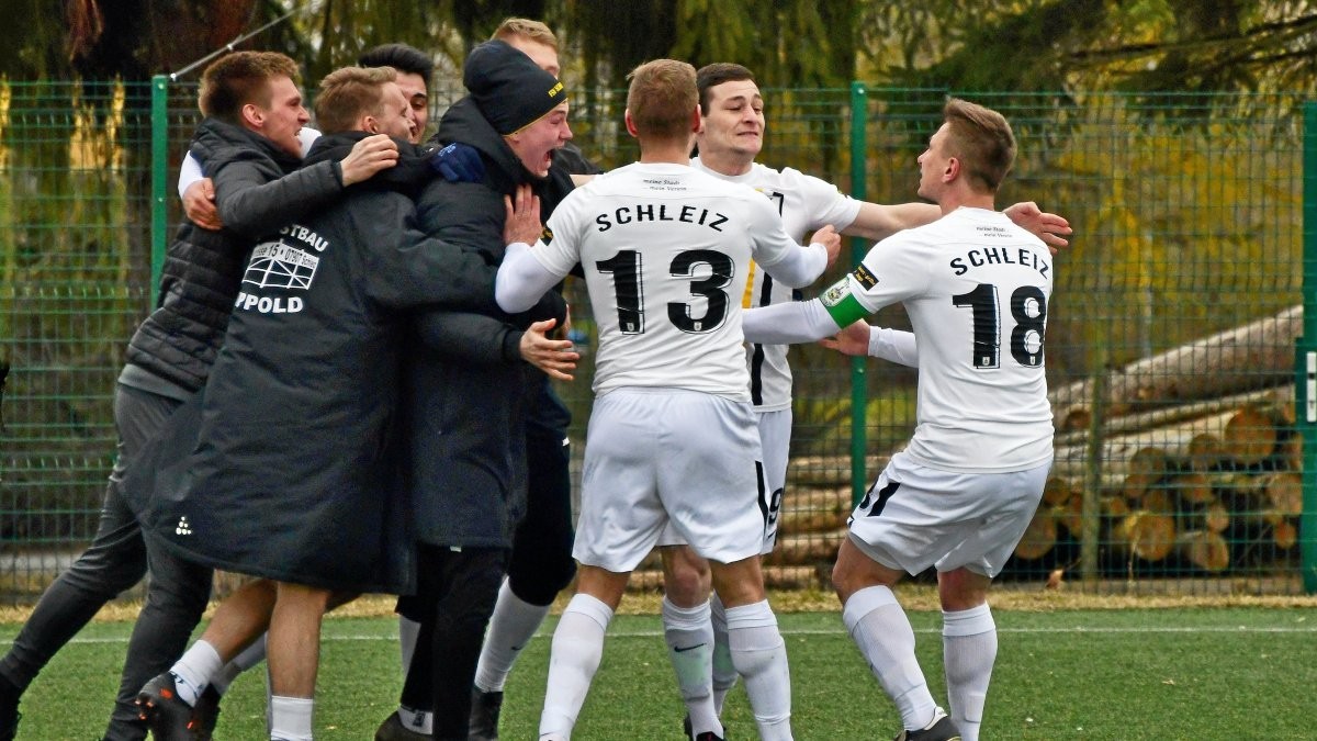 Fotos sind online: Pflichtspiel-Restart vs. Erfurt Nord