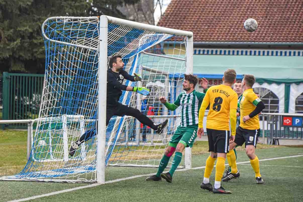Auch ohne Heimvorteil: FSV Schleiz mausert sich zum besten Heimteam der Liga
