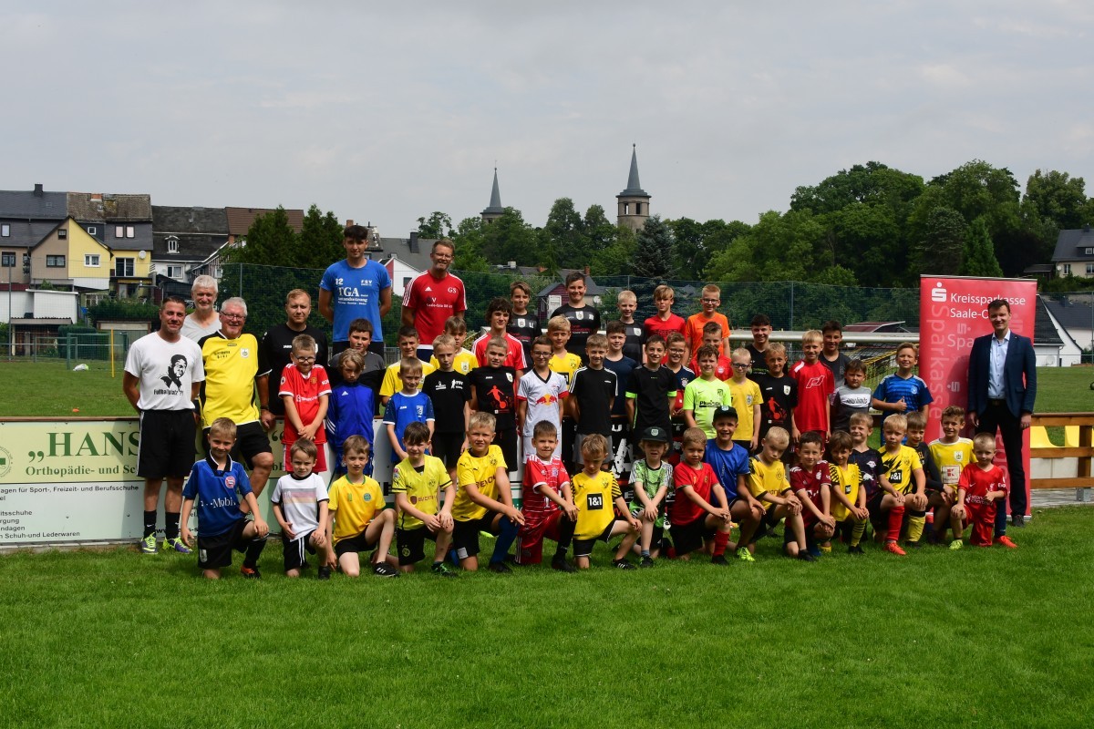 Fußball-Feriencamp des FSV Schleiz geht mit 50 Kindern und einem Novum zu Ende
