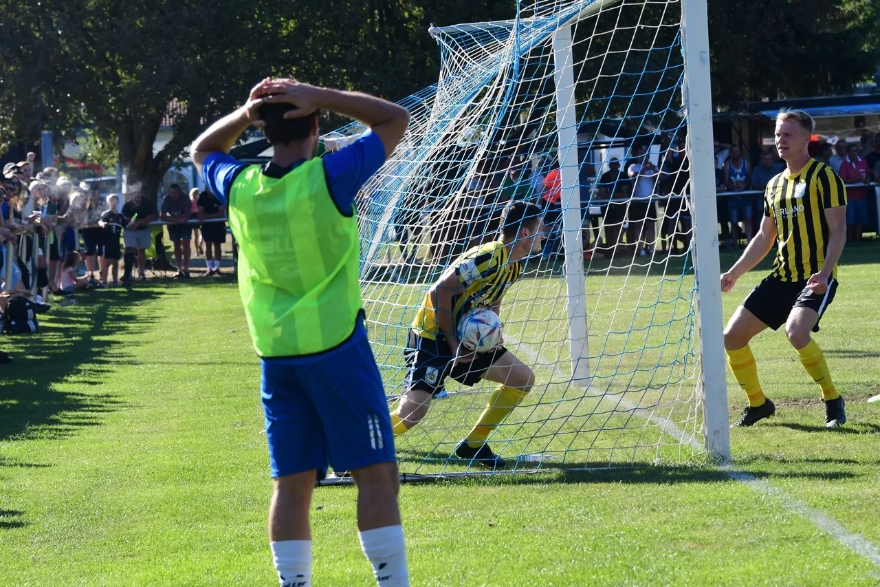 Halbe Spielzeit, volle Action: Schleiz unterliegt knapp im SOK-Duell