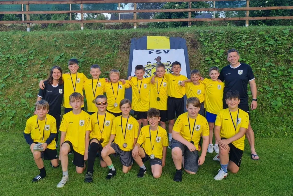 Zu Gast beim Vizemeister: Super E1-Saison mit Abschlussfeier offiziell beendet