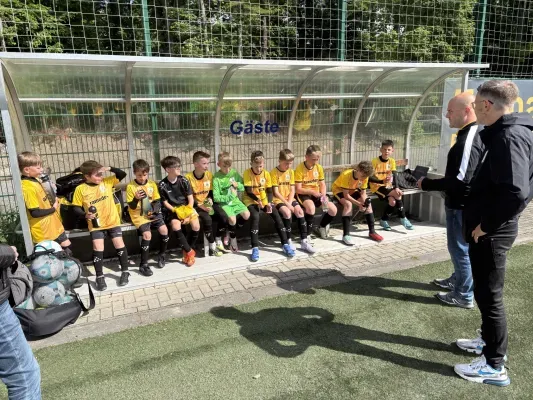 Statt feiner Klinge mit der Brechstange: E-Jungs siegen in Eisenberg