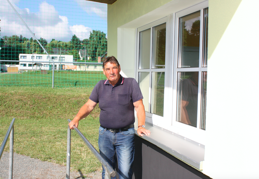 FSV Schleiz renoviert das Kassenhäuschen