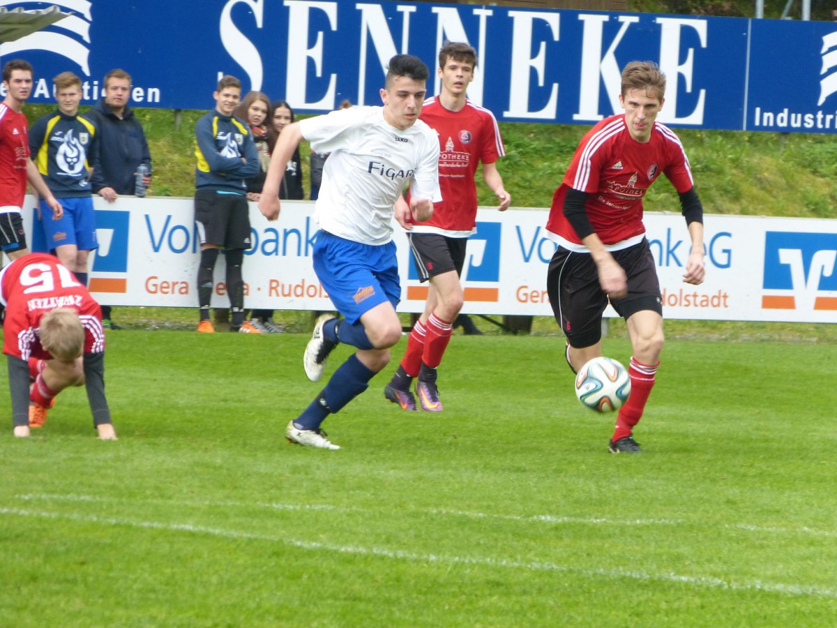 Gerechtes Unentschieden im Spitzenspiel der A Junioren