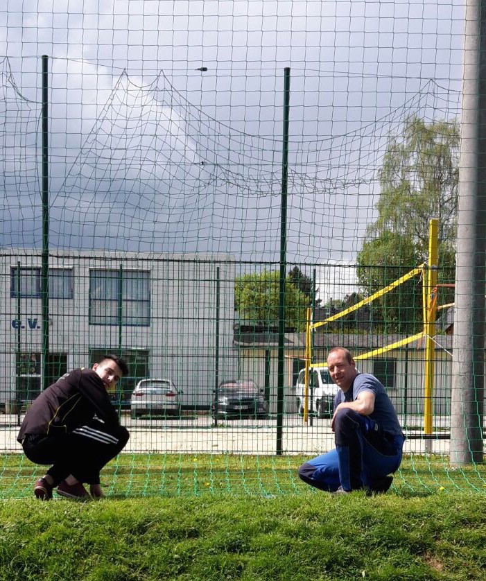 FSV Sportplatz bekommt dank Haustechnik Mann neuen Fangzaun!