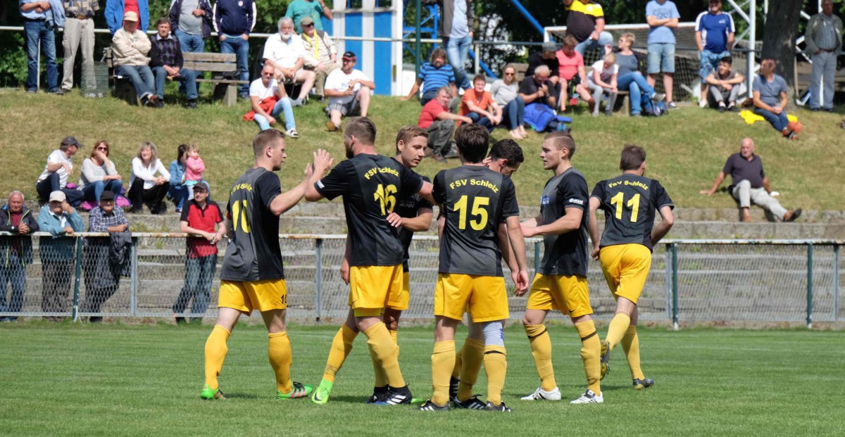 Fotos sind online: Motor Zeulenroda - FSV Schleiz