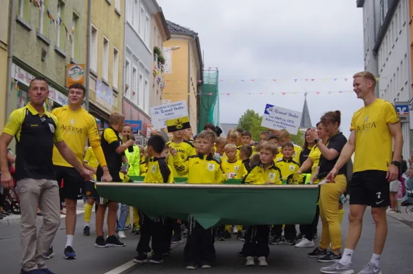 Festumzug: 725 Jahre Stadtrecht (L. Broßmann)