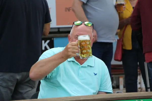 Kunstrasen-Einweihung am Fasanengarten