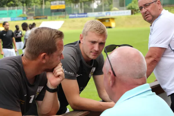 Kunstrasen-Einweihung am Fasanengarten