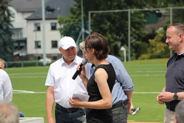 Kunstrasen-Einweihung am Fasanengarten