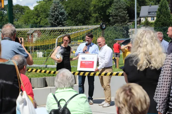 Kunstrasen-Einweihung am Fasanengarten