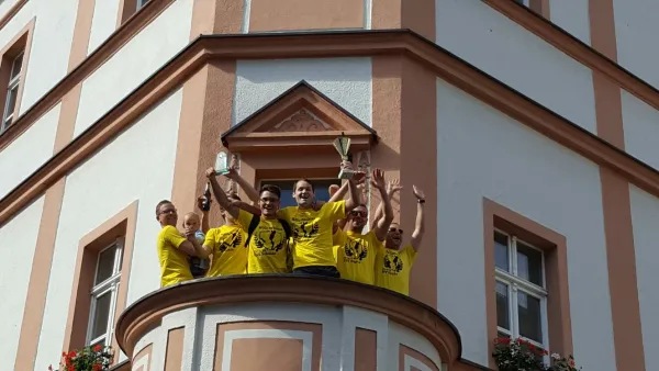 Aufstiegsfeier FSV Schleiz Erste 2015/16