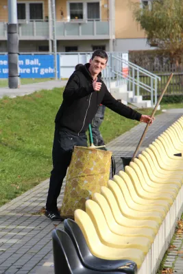 Arbeitseinsatz 'Herbstlaub' I